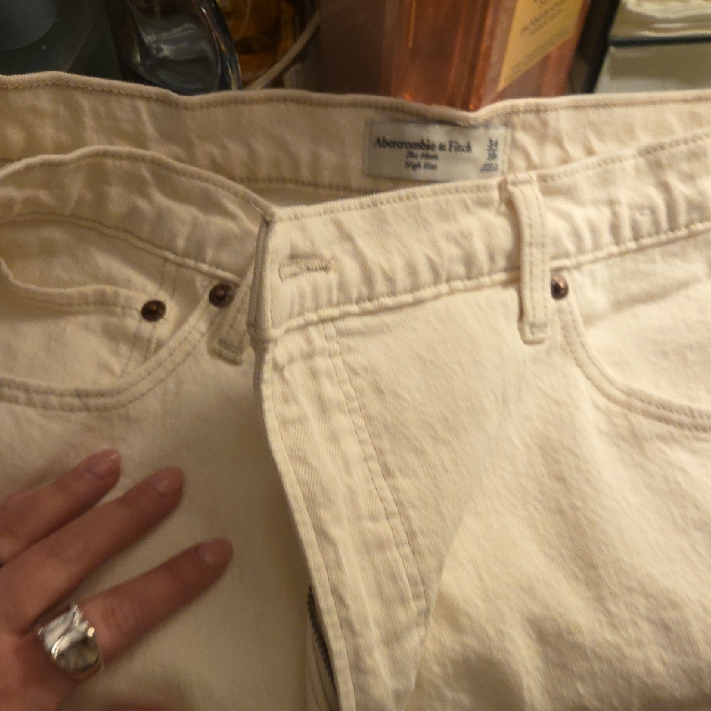 Abercrombie & Fitch Women's High Rise Cream Jeans